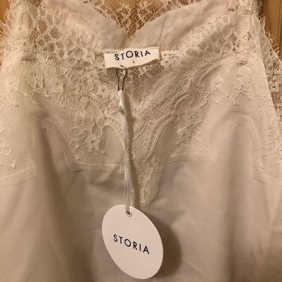 NWT White Lace Camisole - Picture 2 of 4